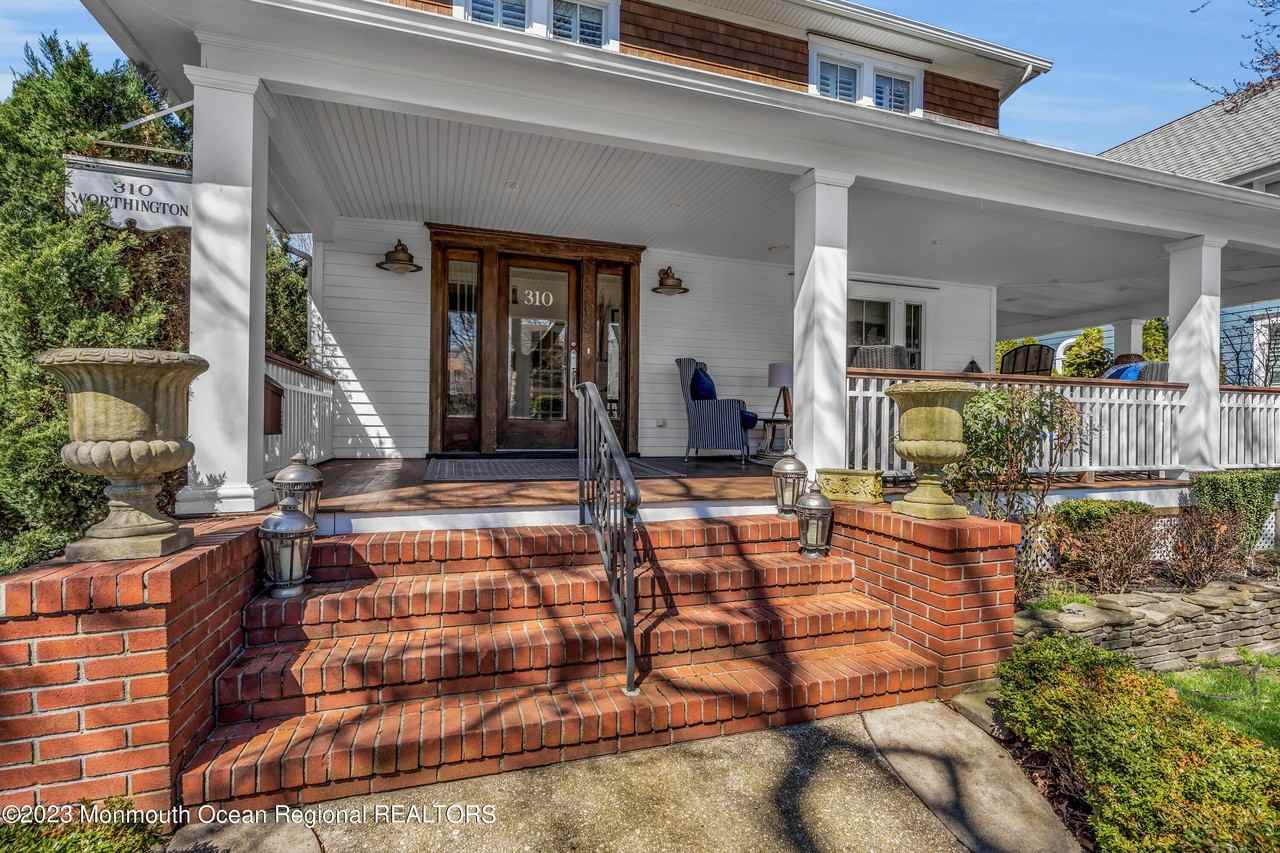 310 Worthington Ave - Photo 3 of 50