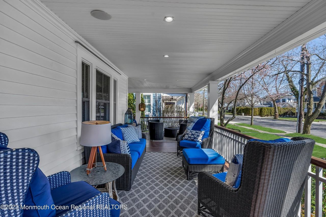 310 Worthington Ave - Photo 6 of 50