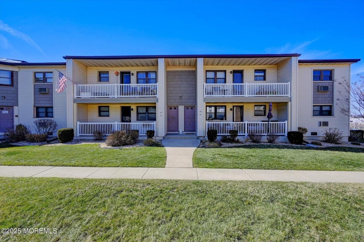 141 Wharfside Dr - Photo 3 of 29