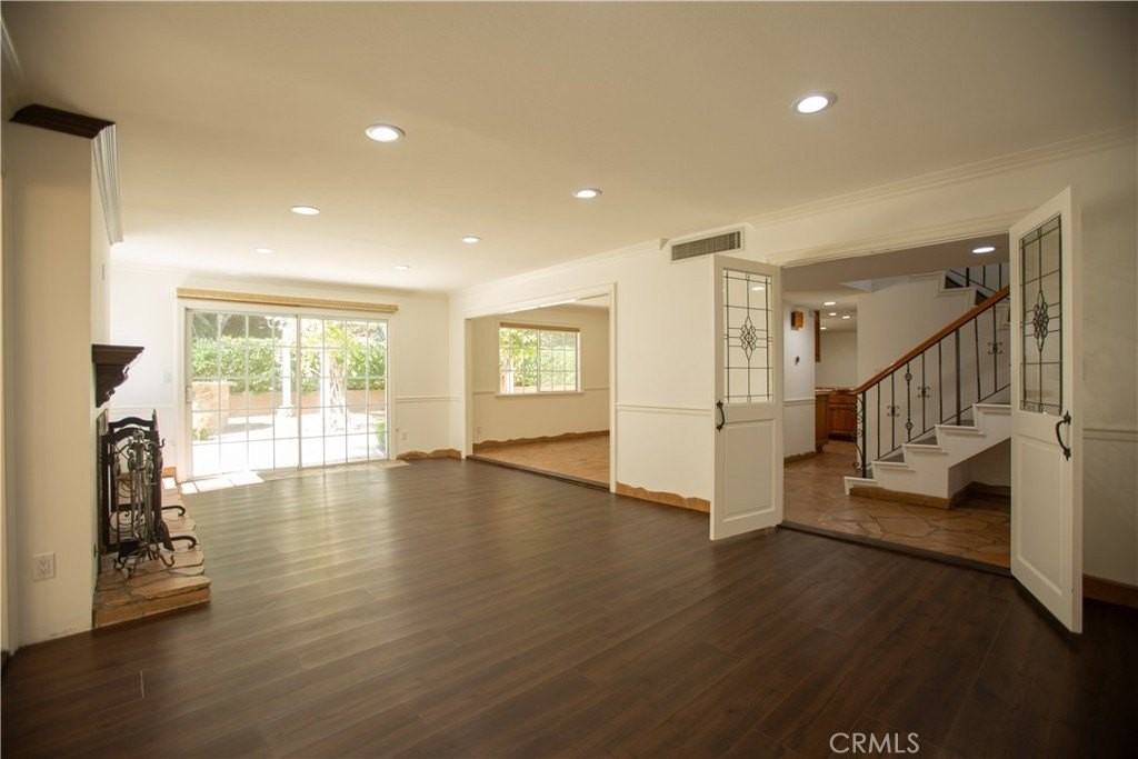 24512 Pat Pl - Photo 4 of 40