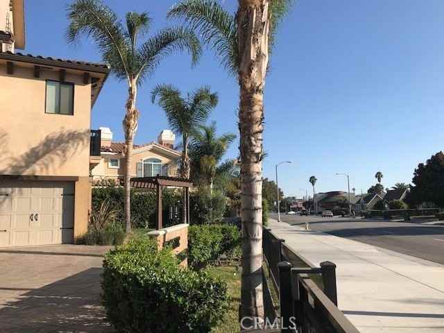 728 N Atlantic Blvd #B - Photo 2 of 6