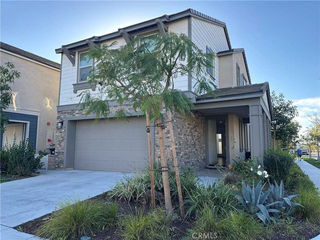 16134 Pasture Ave - Photo 2 of 11