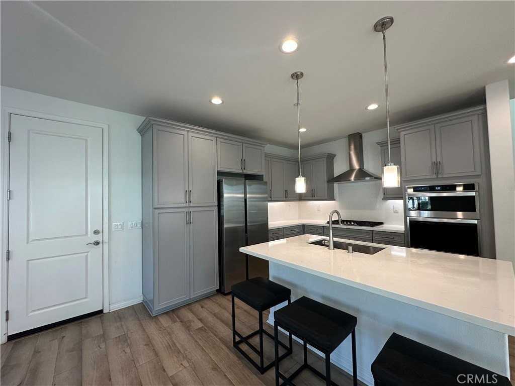 16134 Pasture Ave - Photo 4 of 11