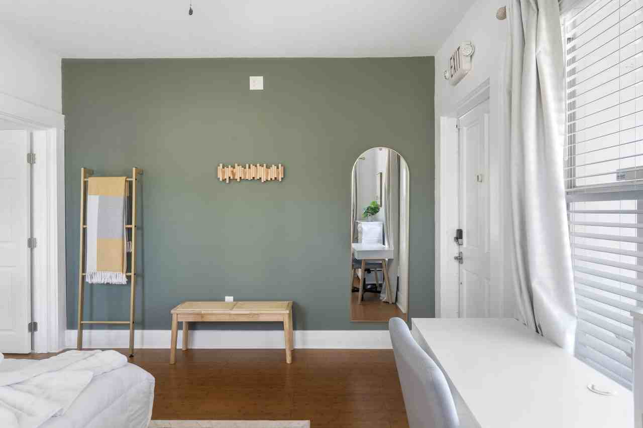 1825 E 4th Ave - Photo 7 of 27