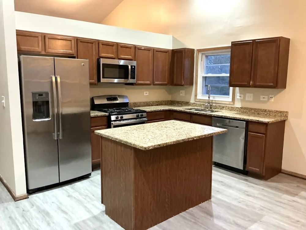 812 E Belmont Ave #NA - Photo 3 of 5