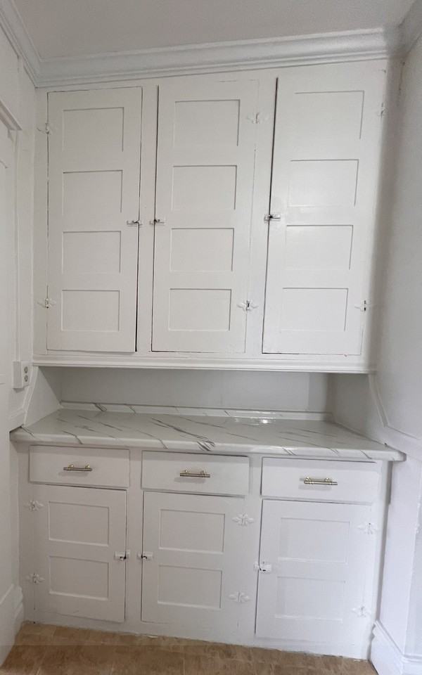 2200 E Michigan Ave #1-2 - Photo 4 of 18