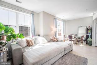 989 S Buchanan St Unit 318 - Photo 1 of 1