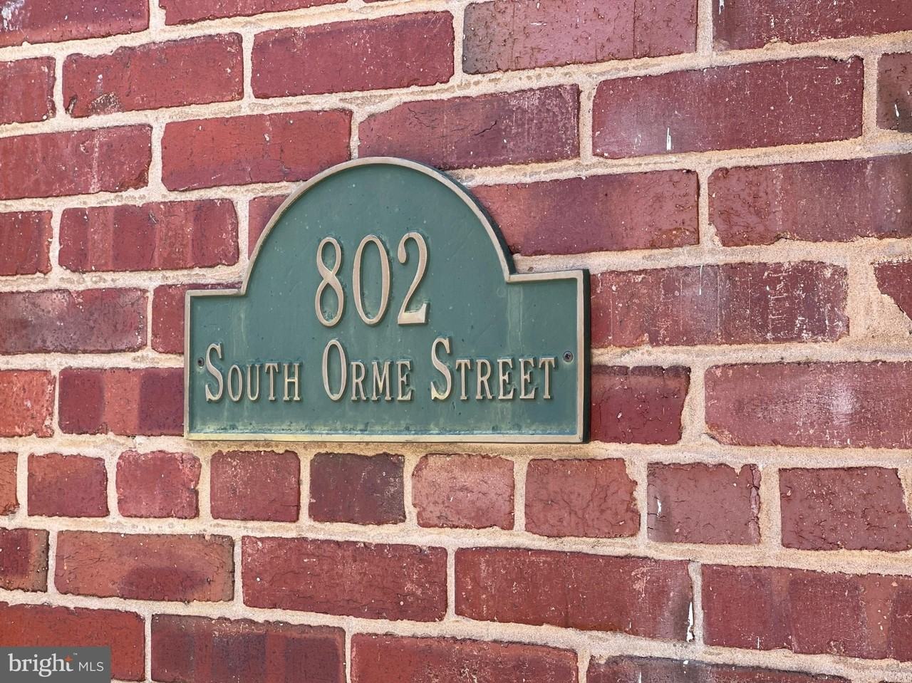 802 S Orme St - Photo 5 of 41