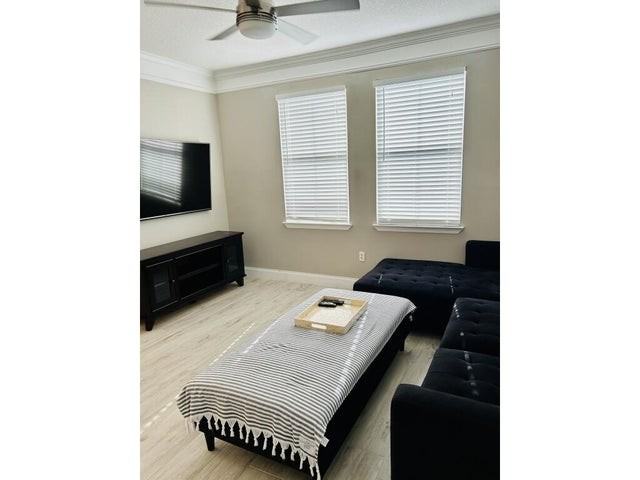 2046 Alta Meadows Lane #1909 - Photo 6 of 6