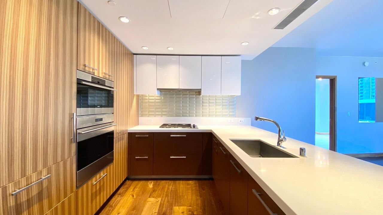 1555 Kapiolani Blvd #2008 - Photo 4 of 39