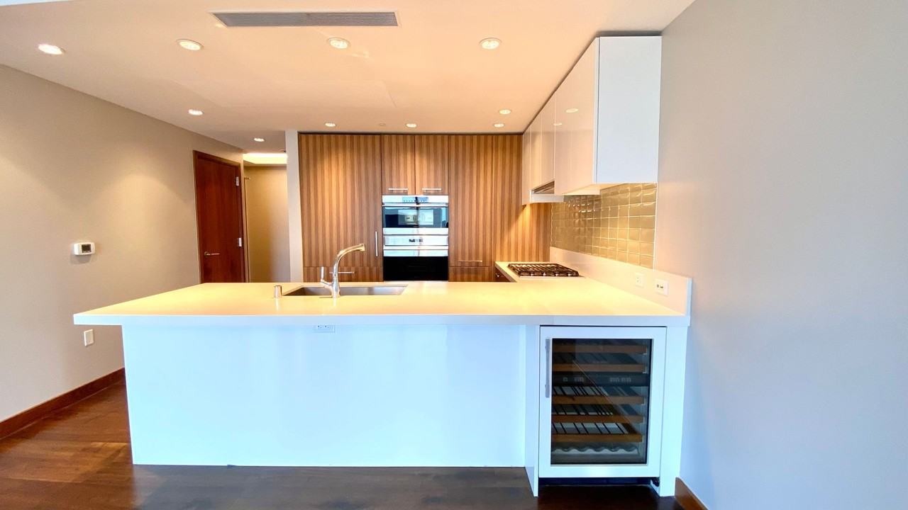 1555 Kapiolani Blvd #2008 - Photo 5 of 39