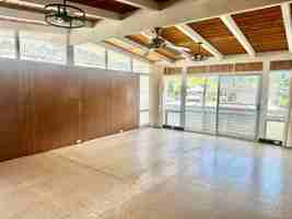 featured image of 3313 Manoa Rd