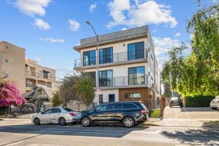 926 S Harvard Blvd - Photo 1 of 1