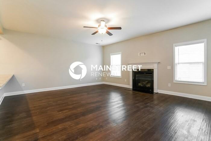 418 Royal Oak Ln - Photo 6 of 18