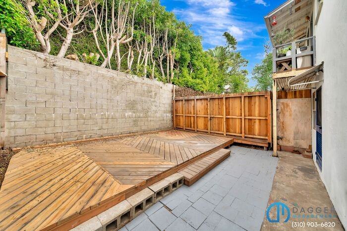 2441 3rd St - Photo 7 of 20