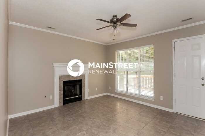 202 Forest Pond Rd - Photo 3 of 15