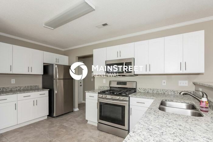 202 Forest Pond Rd - Photo 5 of 15