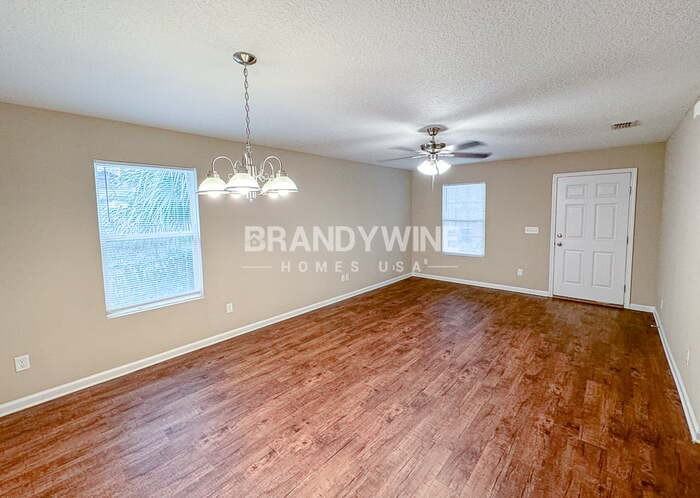 7600 Free Ave - Photo 2 of 11