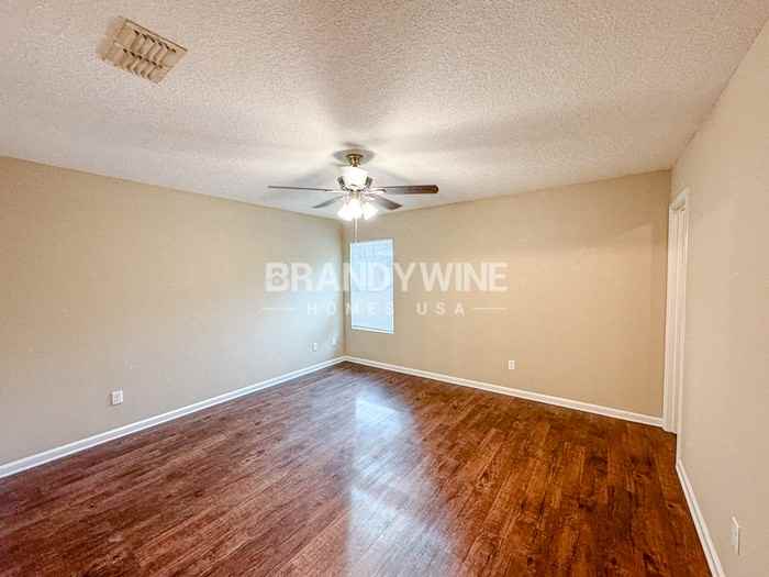 7600 Free Ave - Photo 5 of 11