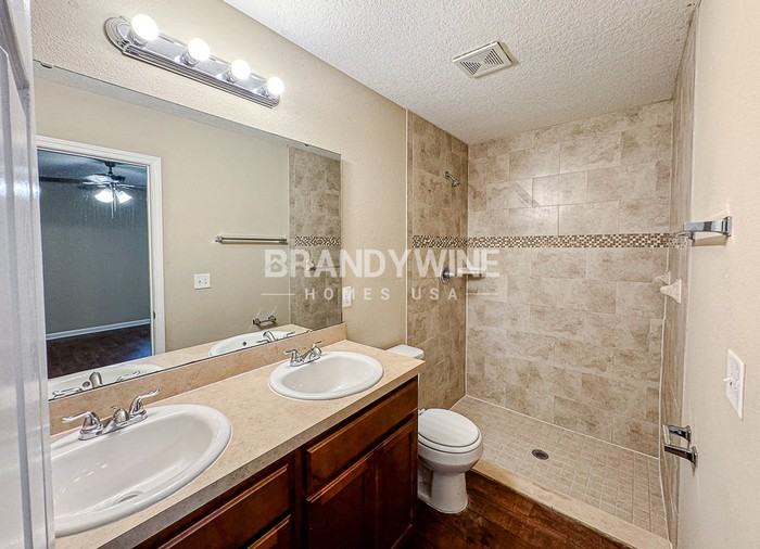 7600 Free Ave - Photo 7 of 11