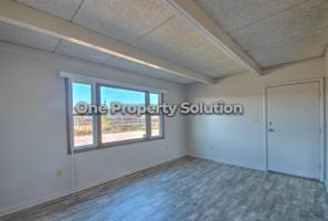 featured image of 1305 Logan St #1
