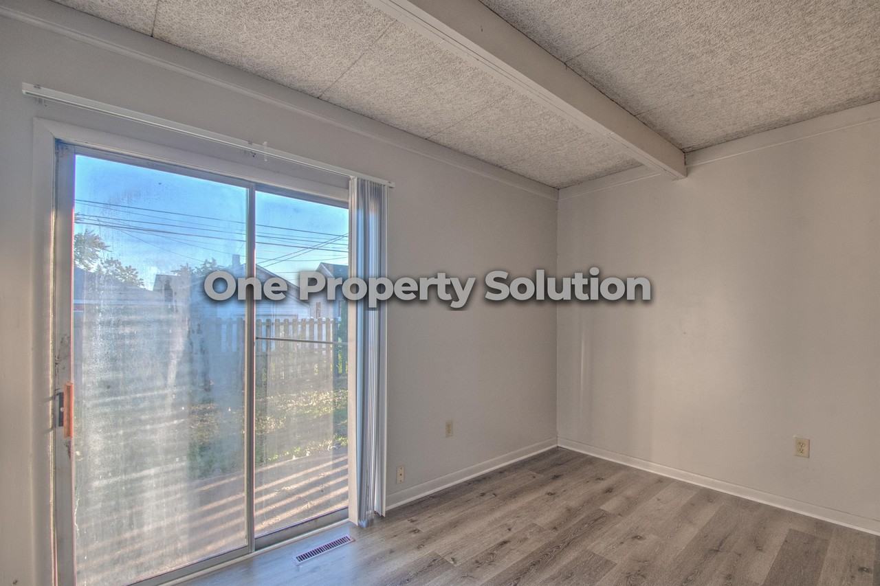 1305 Logan St #1 - Photo 7 of 18