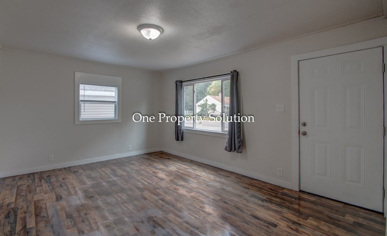 614 N Calumet Ave #1 - Photo 6 of 25