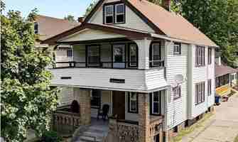 featured image of 3001 E 128th St