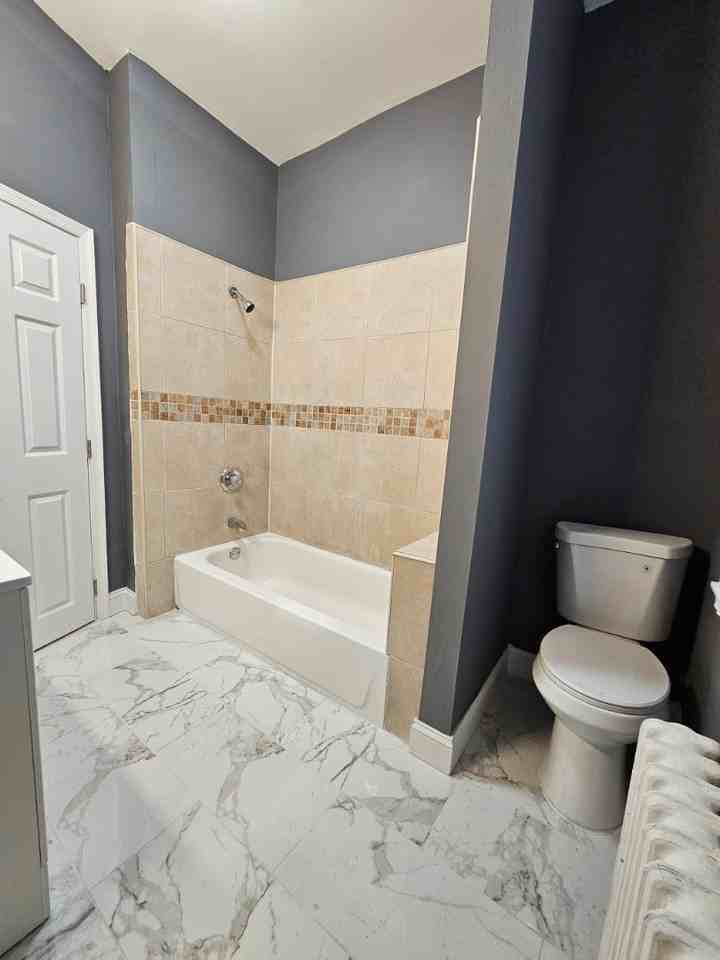 869 N 41st Street - Photo 4 of 10