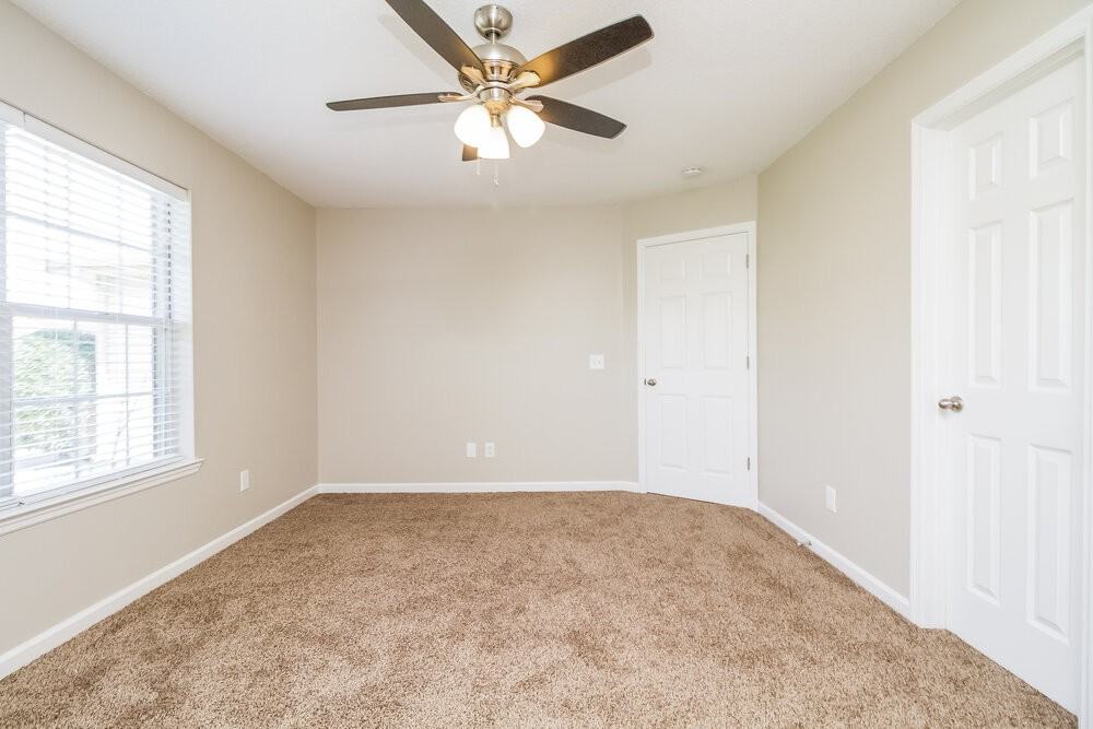 6620 Shadyview Dr - Photo 7 of 15