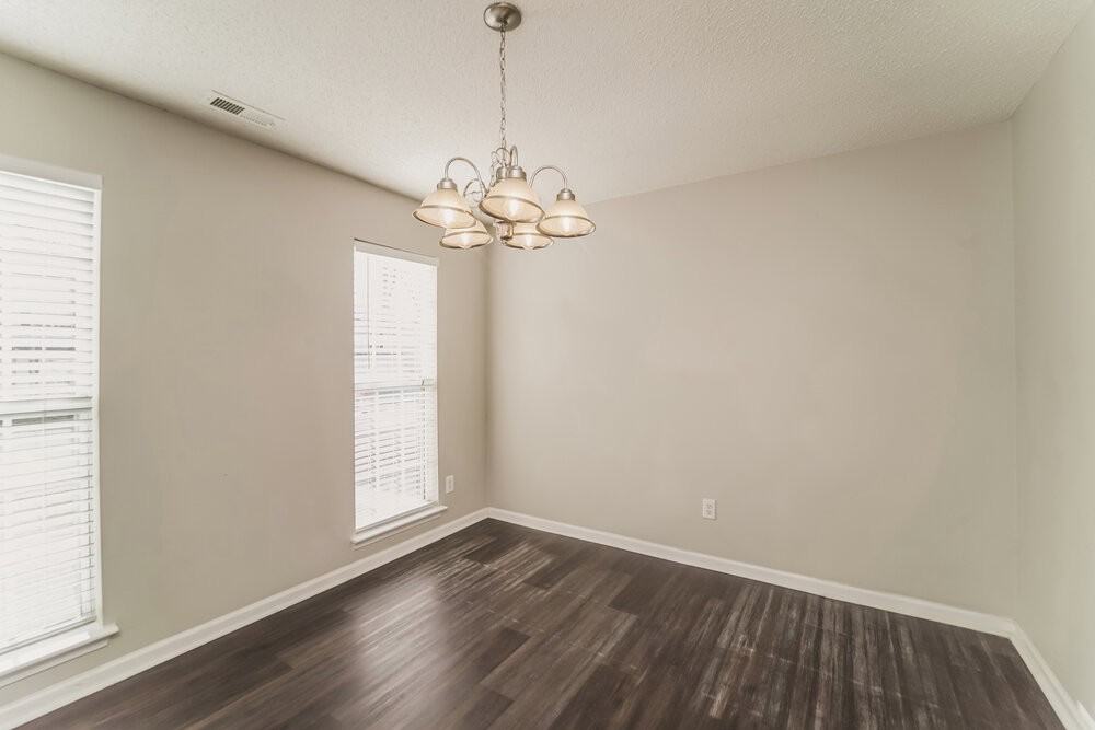 8502 Conner Ridge Ln - Photo 7 of 17