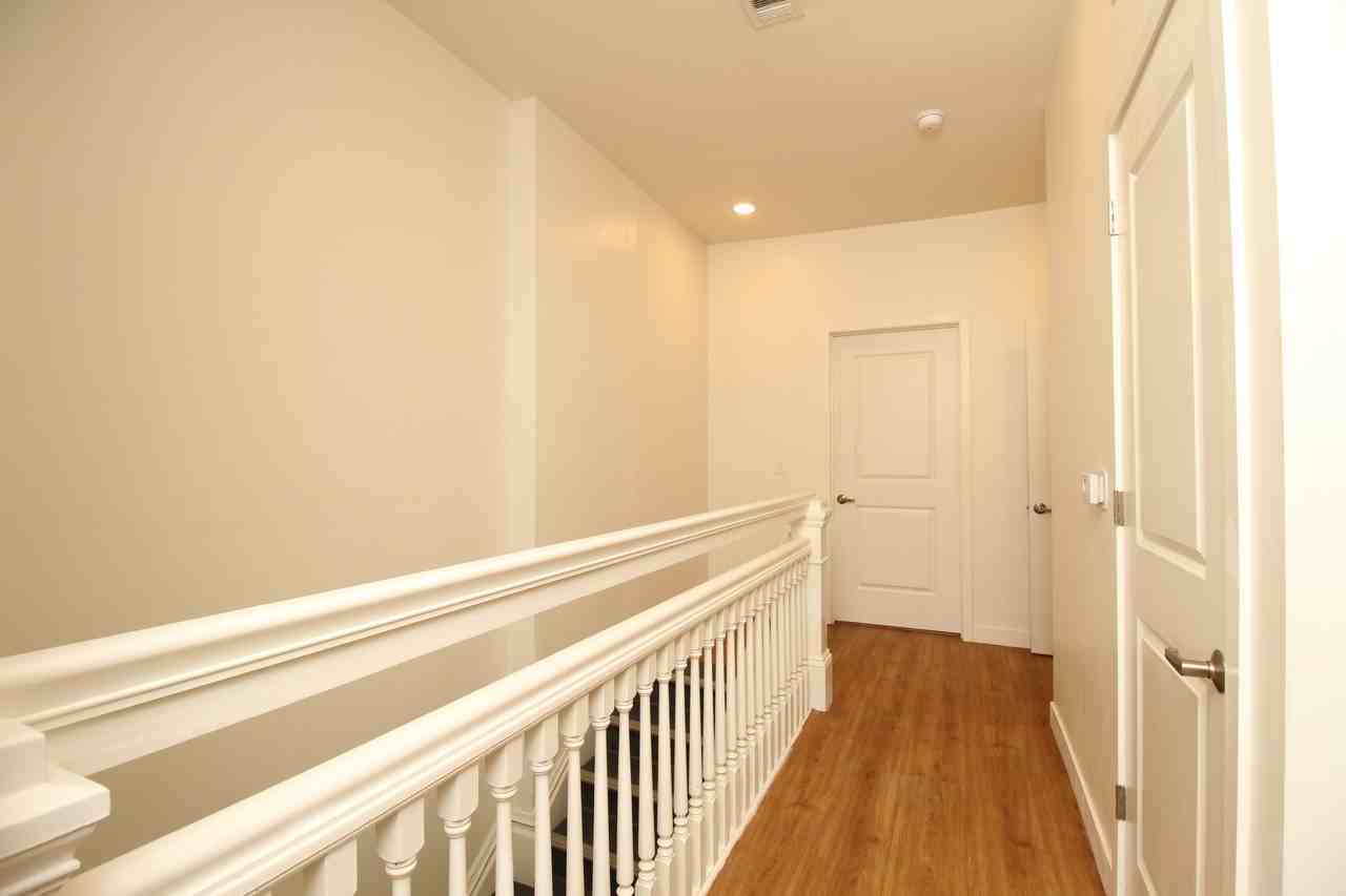 2201 Lexington Avenue #B - Photo 3 of 14