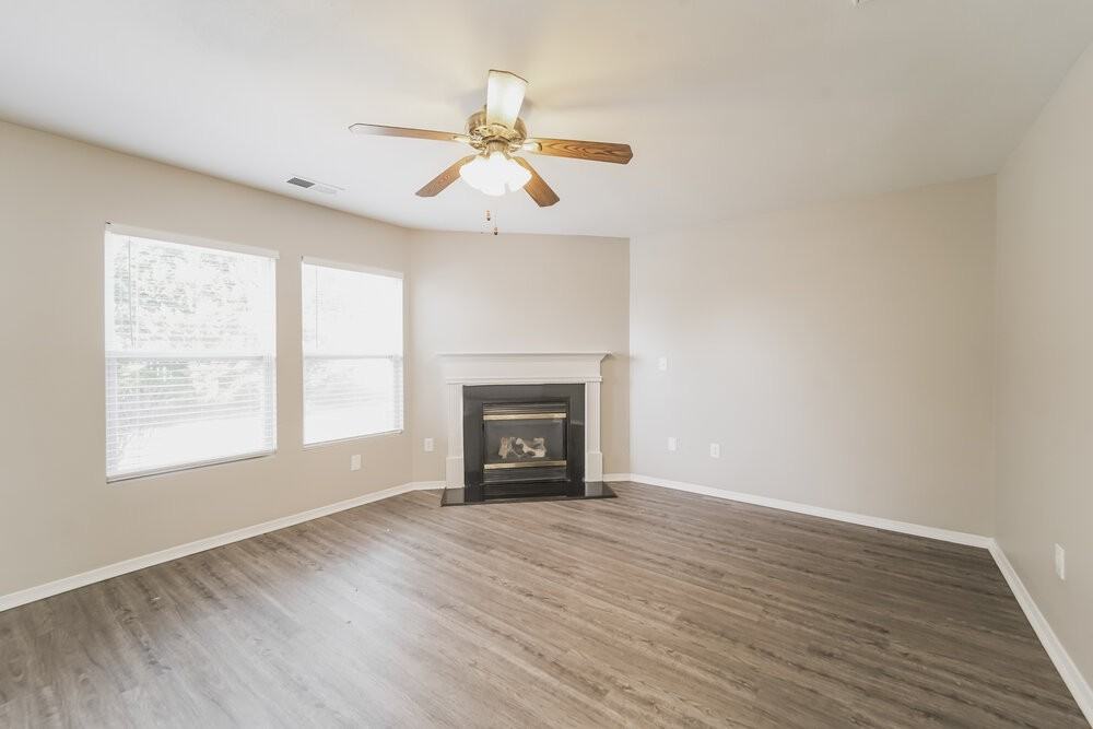 12205 Hamilton Jones Dr - Photo 5 of 17