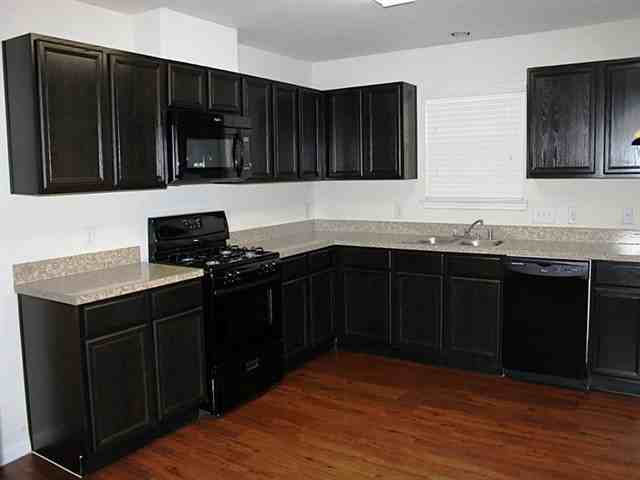 6038 Stockholm Ct - Photo 3 of 9