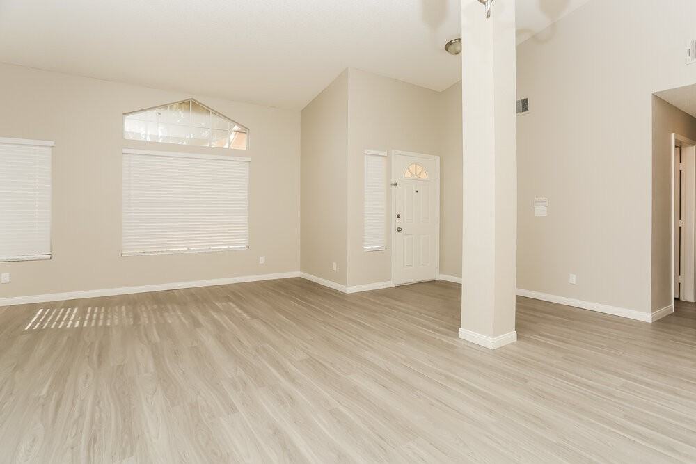 3728 Dauntless Dr - Photo 4 of 16