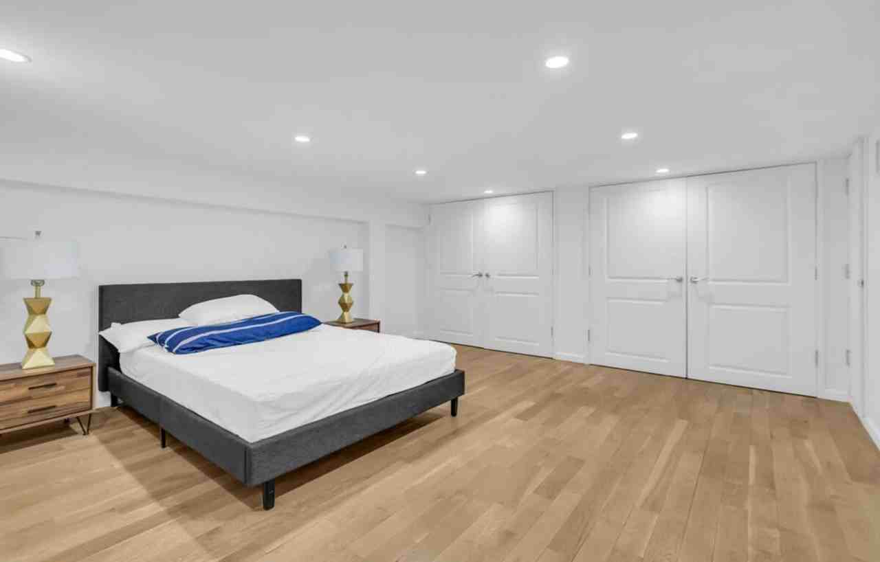 399 President St #1495792P - Photo 4 of 10