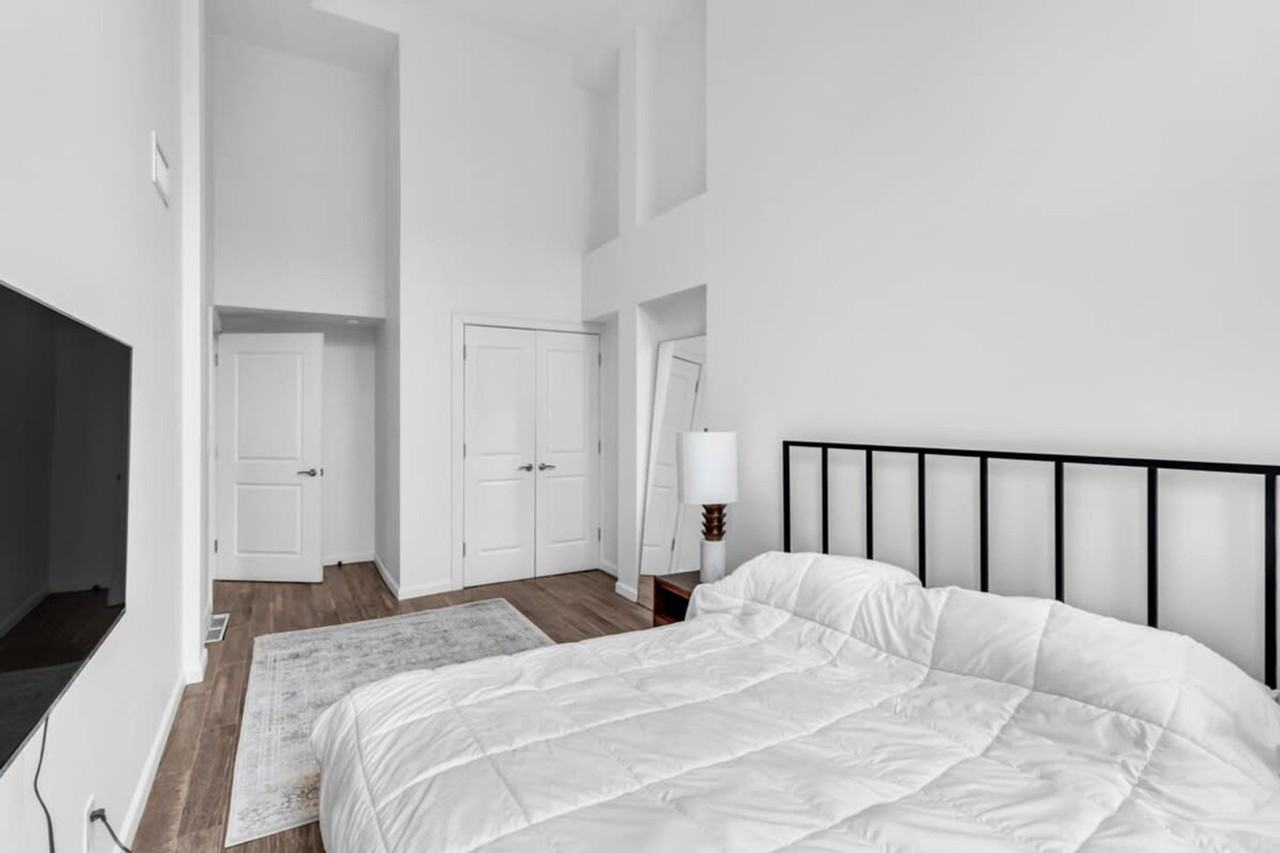 399 President St #1495792P - Photo 5 of 10