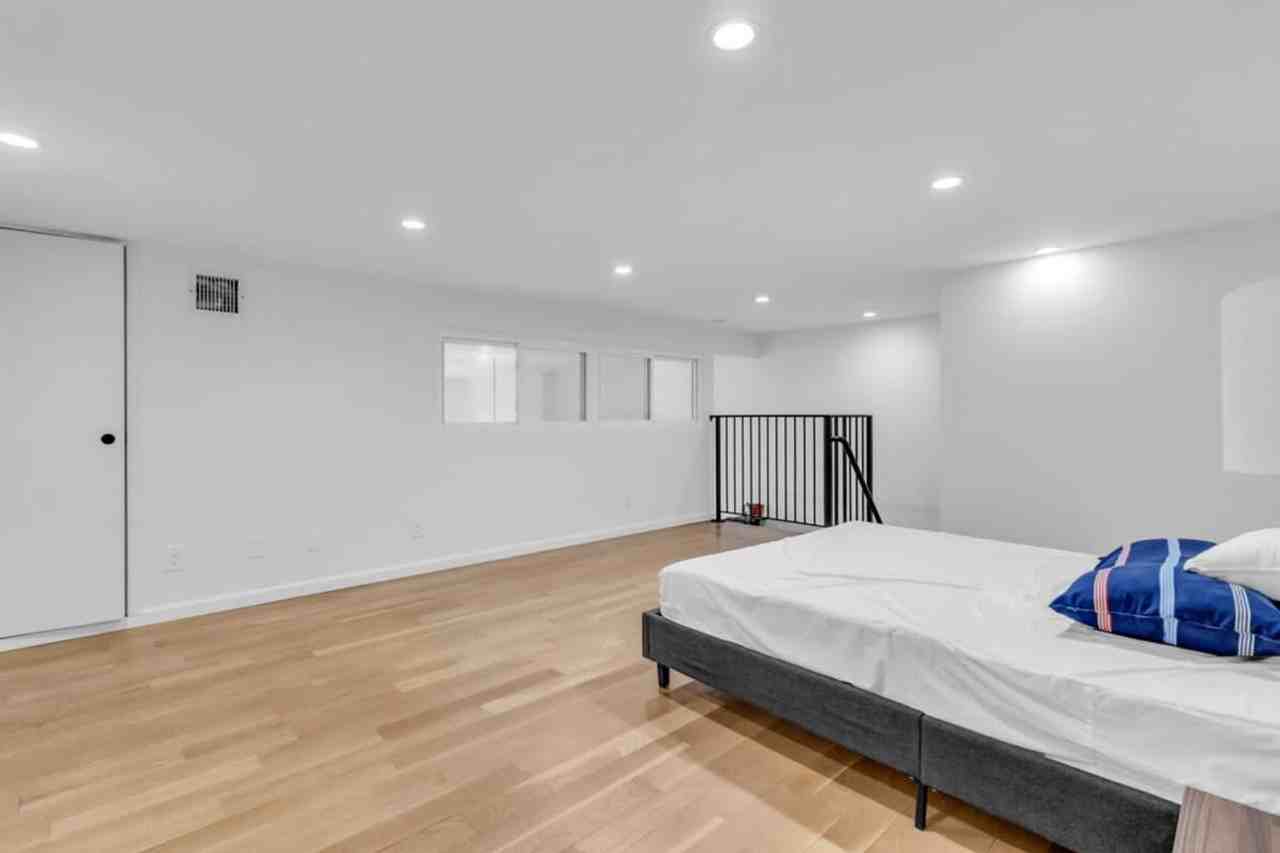 399 President St #1495792P - Photo 6 of 10