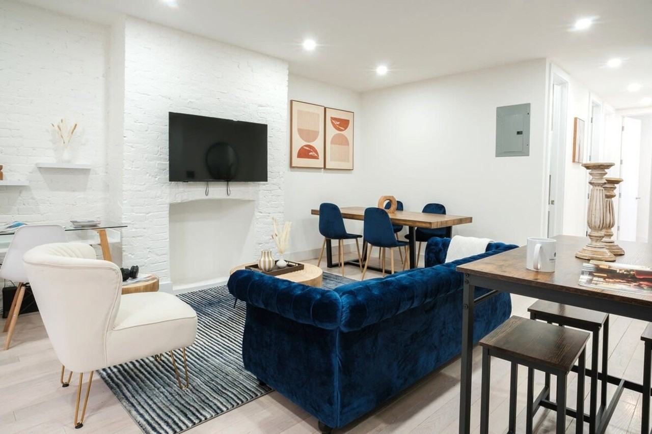 402 East 11th Street - Photo 2 of 25