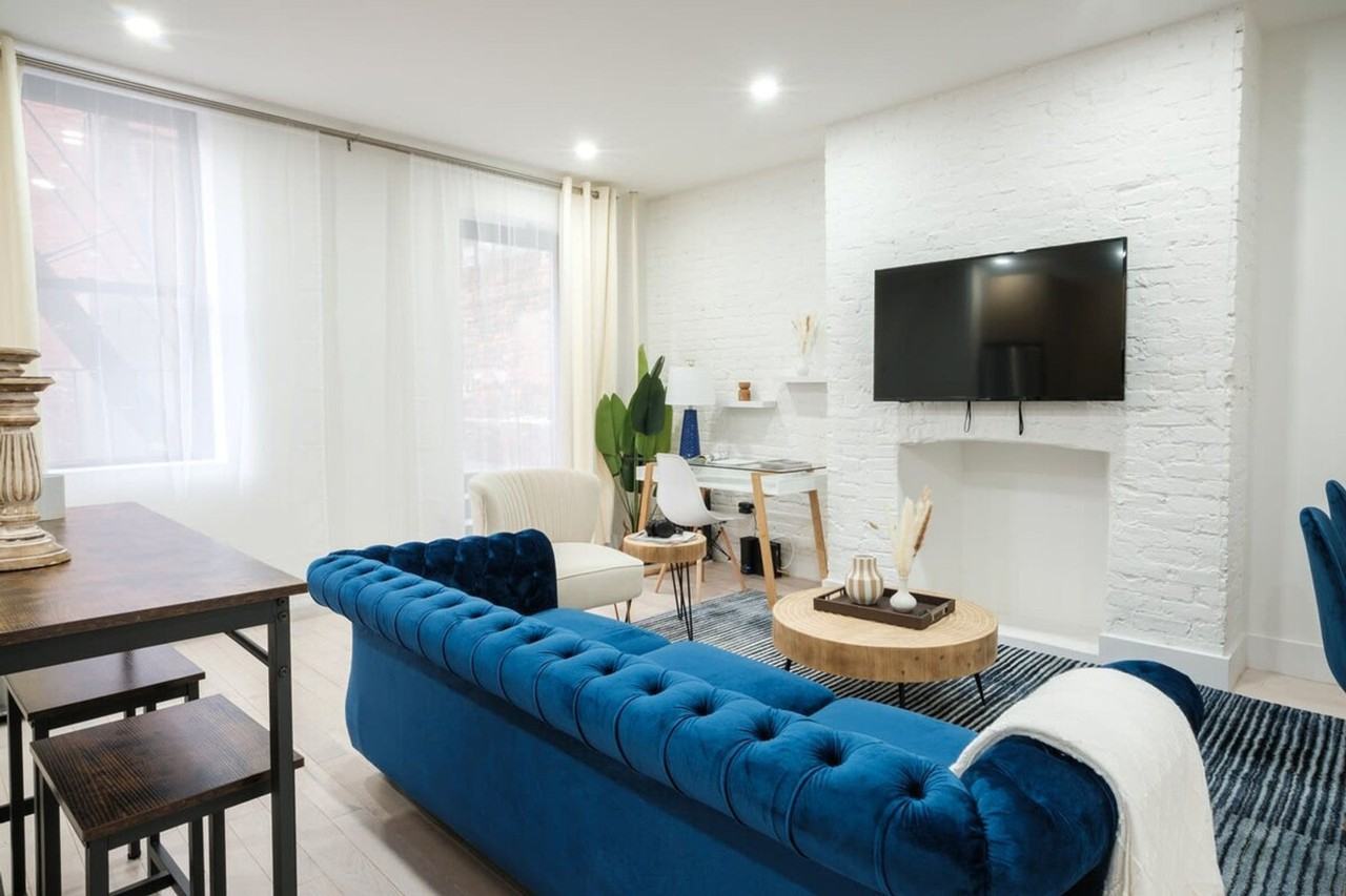 402 East 11th Street - Photo 6 of 25