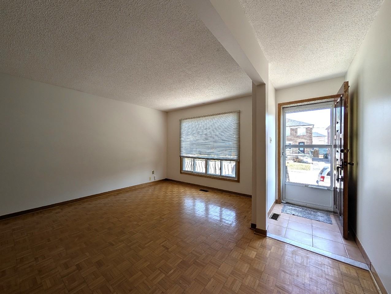 64 Primrose Avenue - Photo 4 of 17