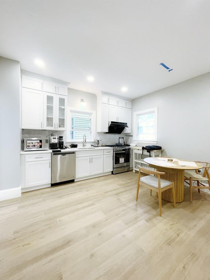 263 Putnam Ave #1 - Photo 2 of 8