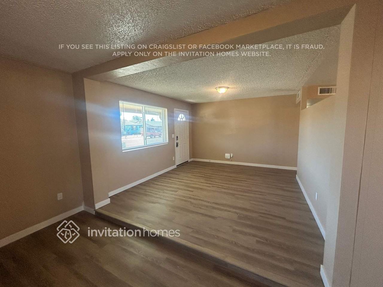 4422 W Sanna St - Photo 3 of 21