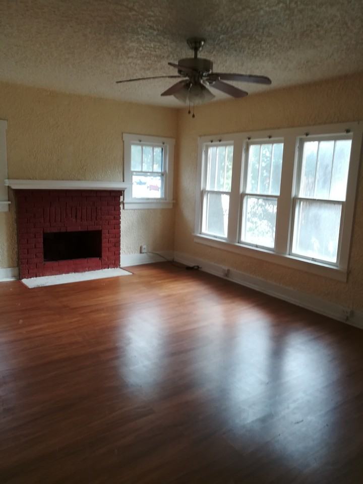 1415 Woodward St - Photo 2 of 9