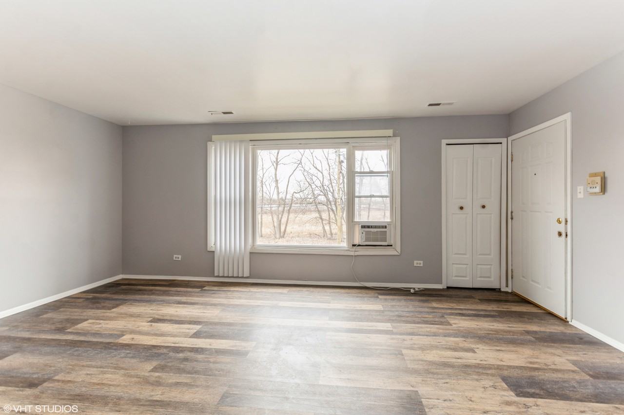 87 Paxton Ave #2S - Photo 2 of 11