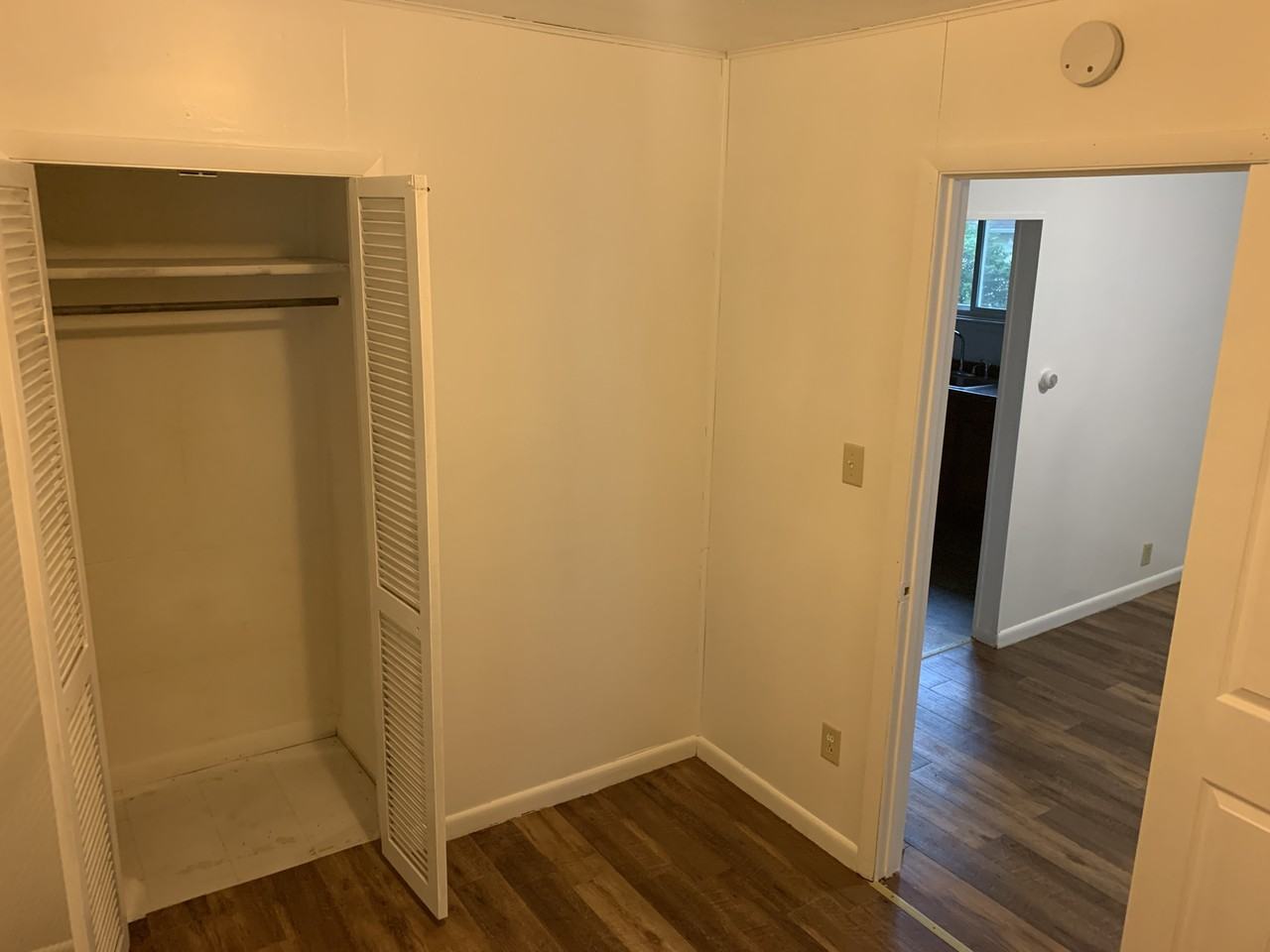 125 Walters St - Photo 5 of 12