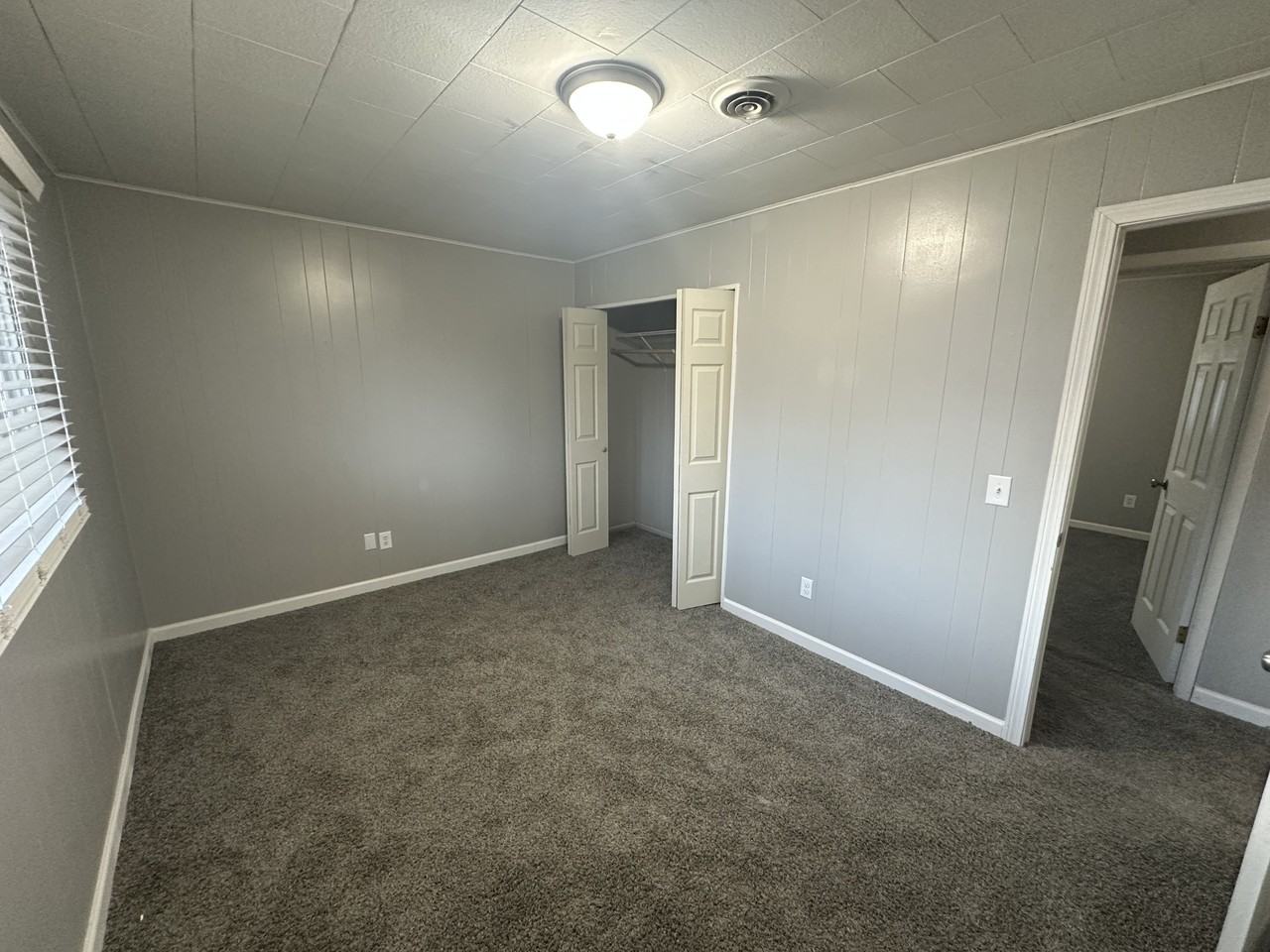 1040 Bowerman Dr #1 - Photo 6 of 8