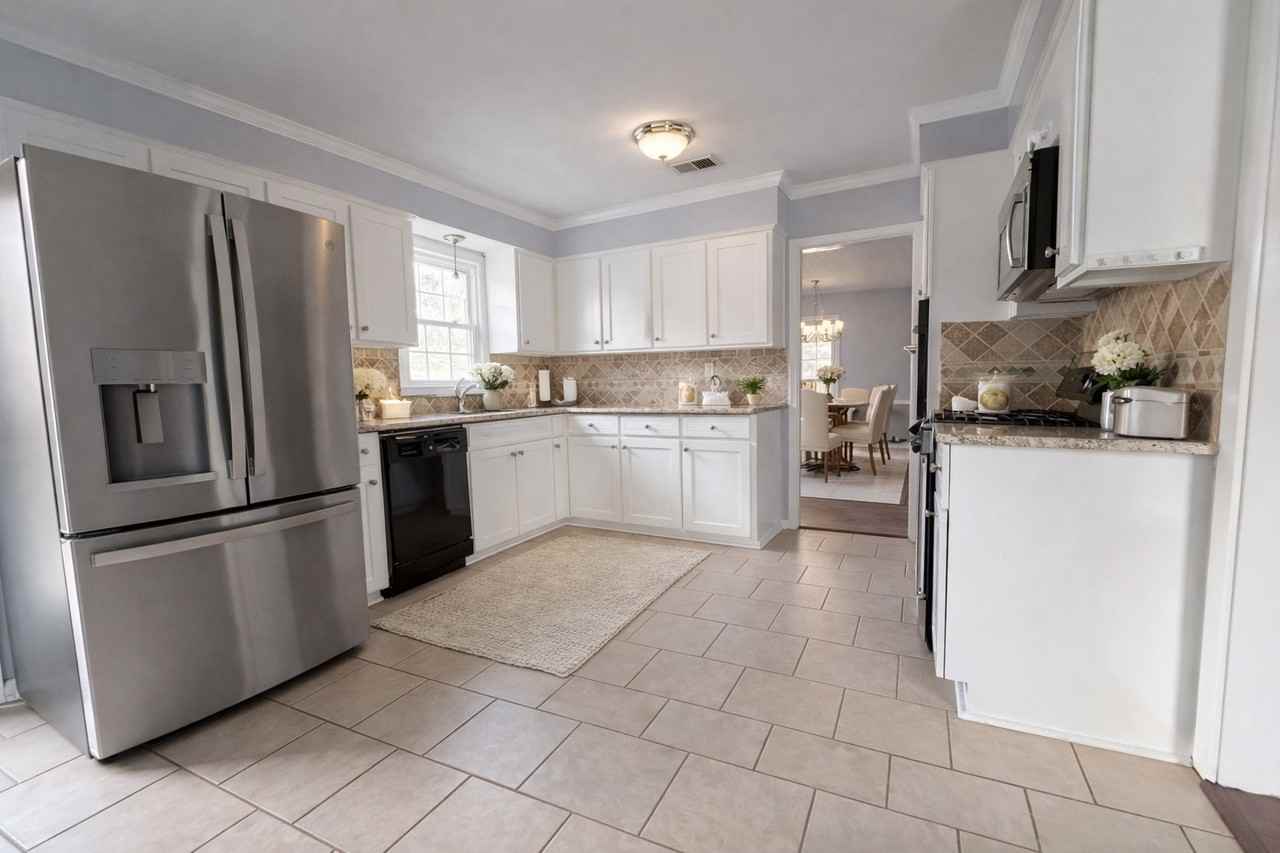 4221 Bonnie Dr - Photo 4 of 21