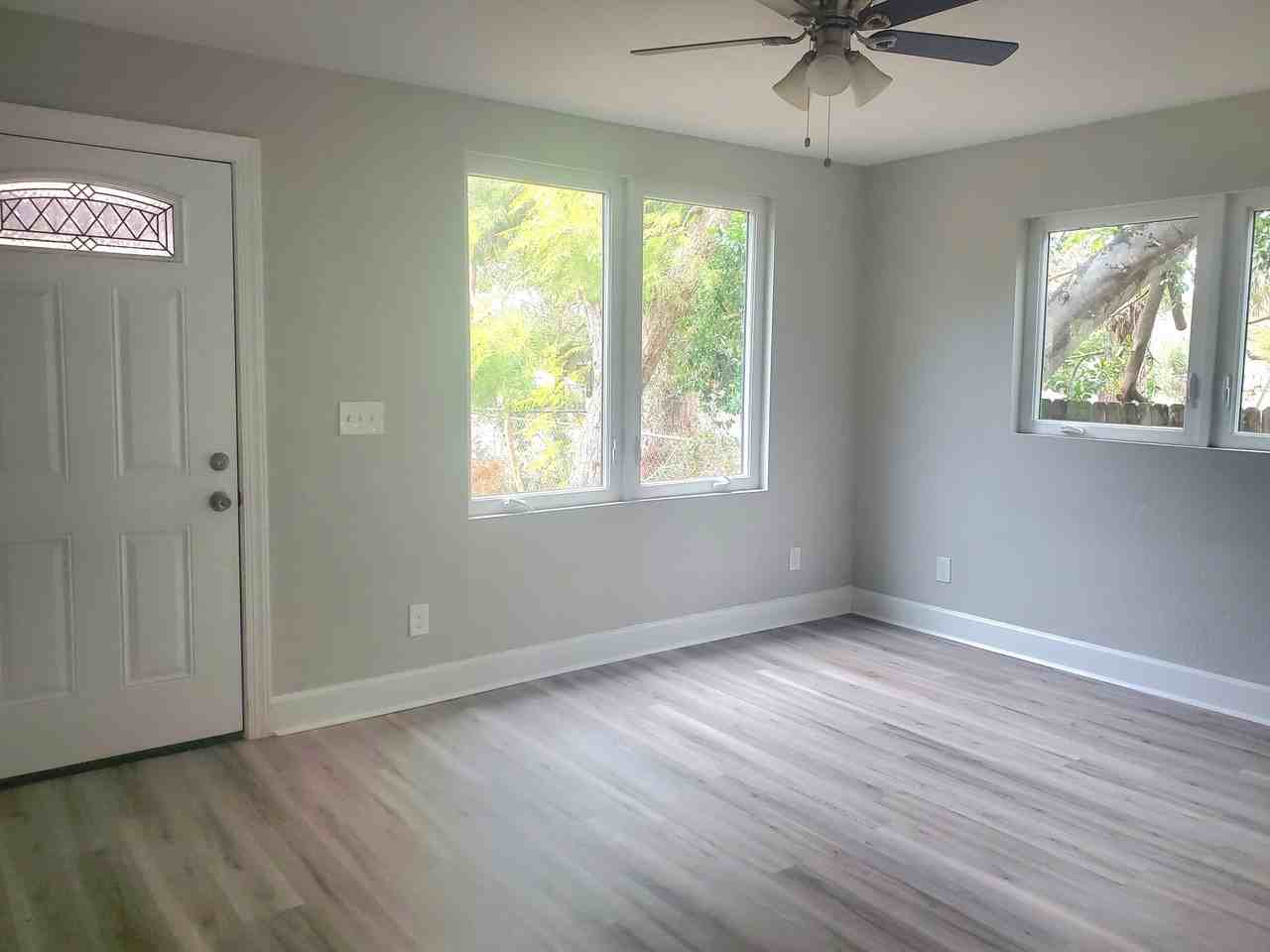 3471 15th Ave S - Photo 3 of 8