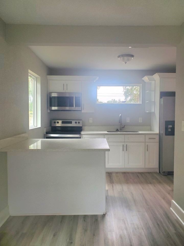 3471 15th Ave S - Photo 7 of 8